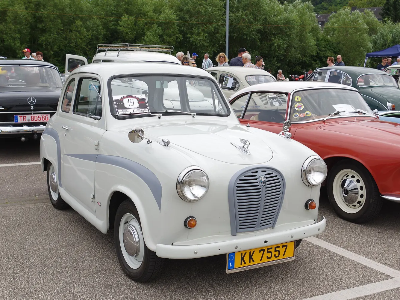 1958 Austin A35 in Old English white