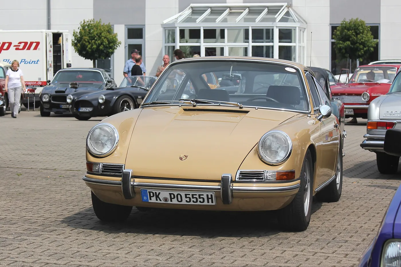 1967 Porsche 912 in Gold