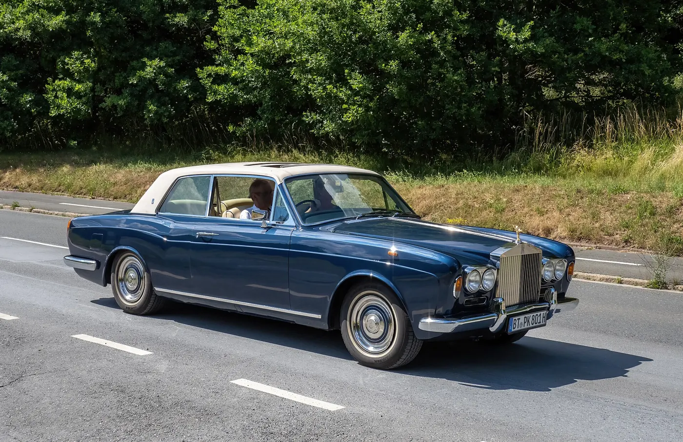 1975 Rolls-Royce Silver Shadow in Blue