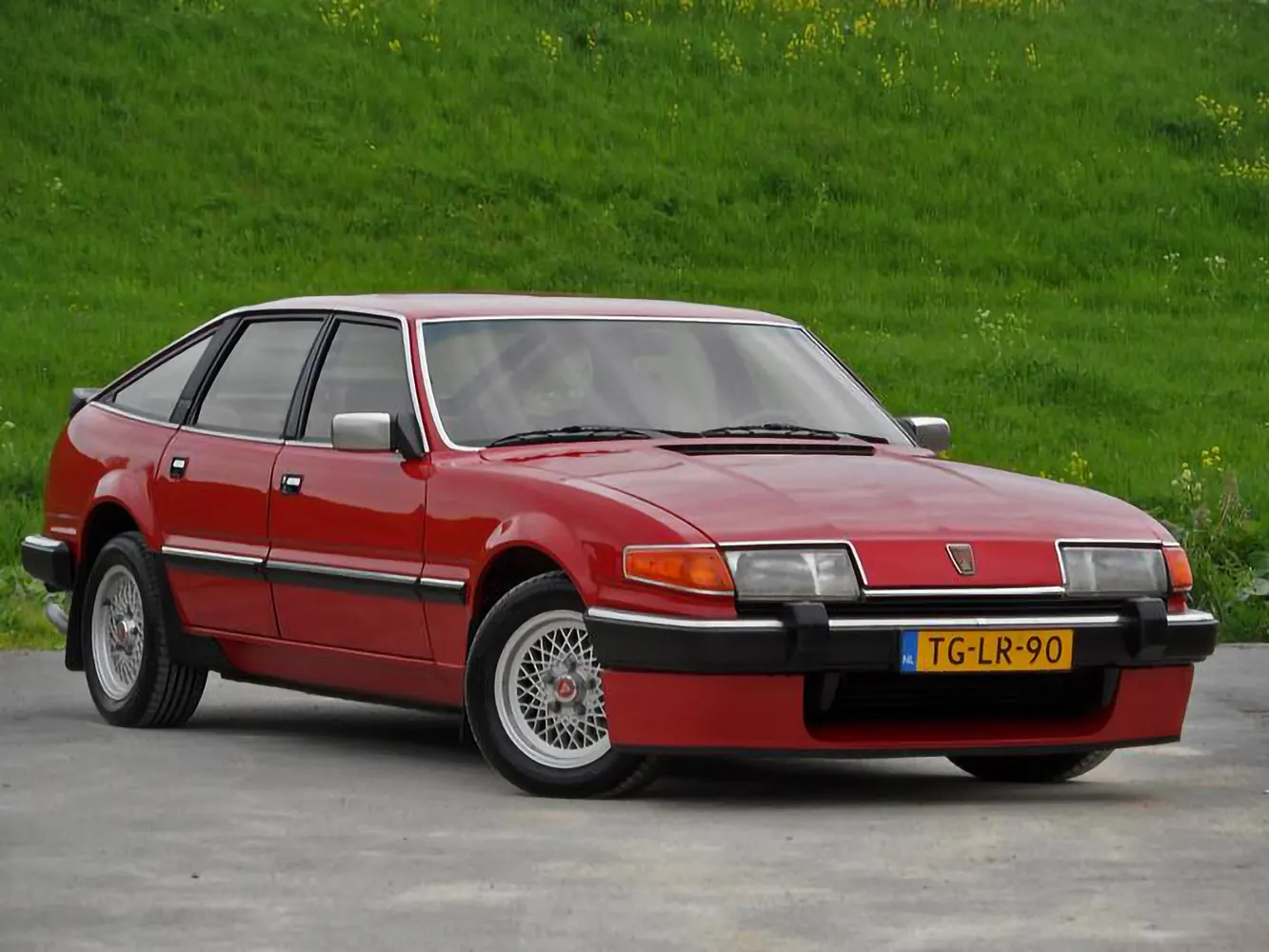 1985 Rover SD1 in Signal red
