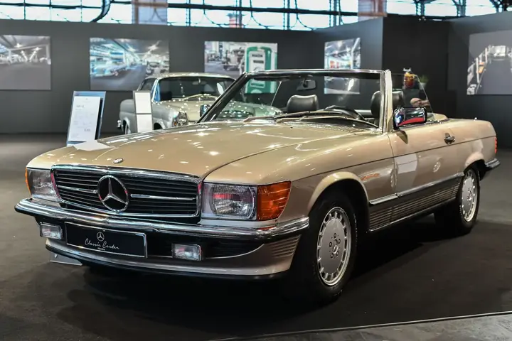 1986 Mercedes-Benz 300 SL in Champagne